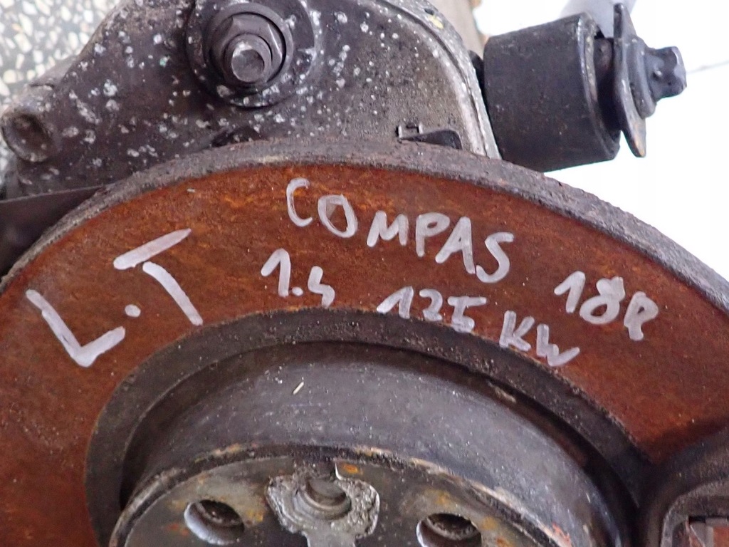 фото №13, Поворотний кулак ступиця важіль амортизатор лівий задня jeep compass ii 4x4 1.4i 2018r