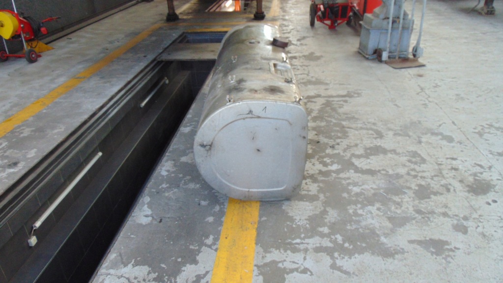 Бак пального volvo 21442020 / 900l 2szt. Оригінал