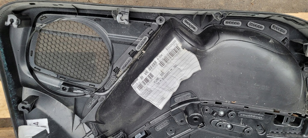 фото №13, A4 b8 обшивка двері правий перед audi a4 b8 europa 8k1867106