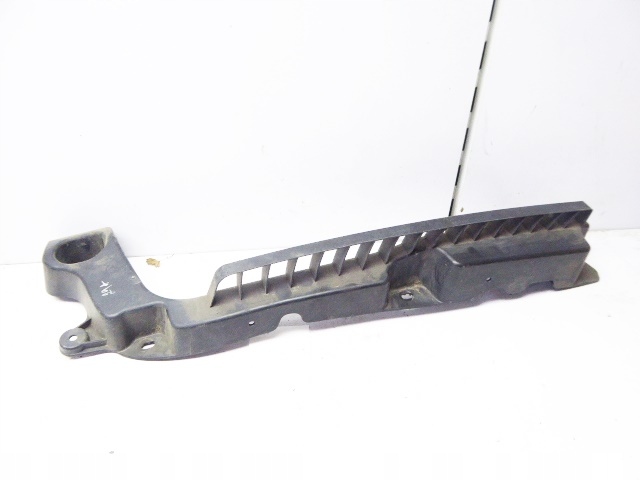 фото №1, Fabia iii направляющая бампера задняя левый kombi 5d