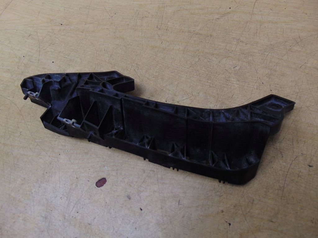 фото №11, Направляющая кронштейн лампы правый p subaru forester iii