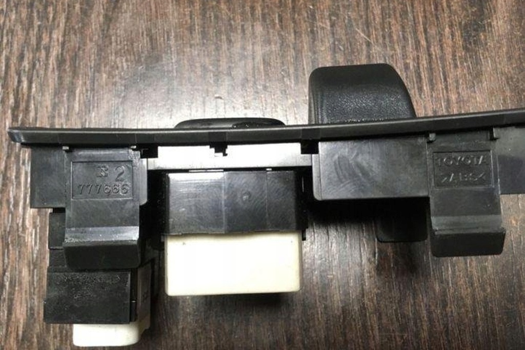 фото №10, Переключатель регулировки зеркал toyota corolla verso zer_, zze12_, r1_