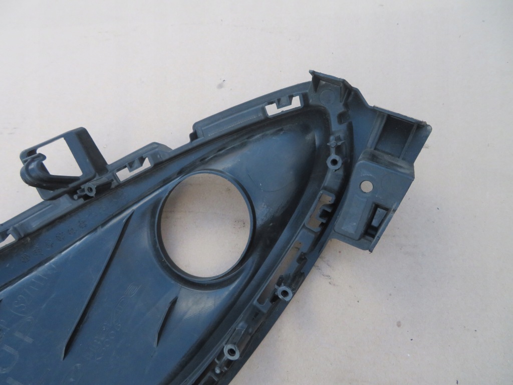 Mazda 5 v 10-17 рік ліва решітка бампера протитуманної фари c513-50c21 Ціна