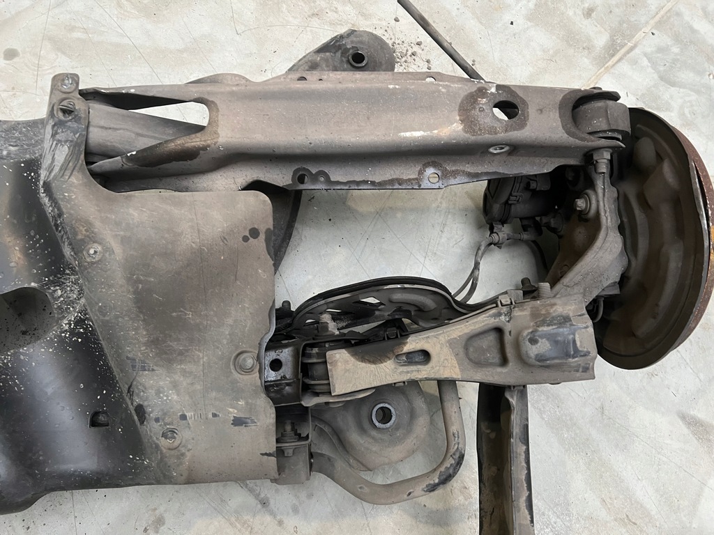 фото №12, Подвеска задние подрамник mercedes b-klasa w246