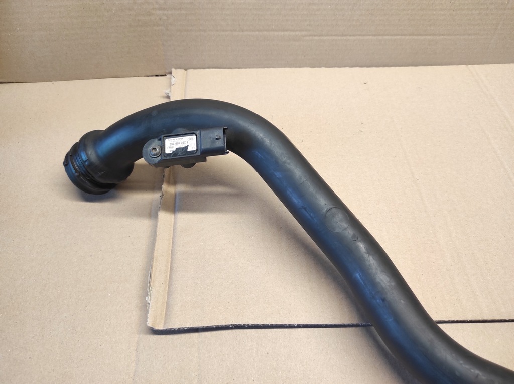 фото №7, Труба wąż шланг воздуха 1.5dci renault clio iii modus 8200323337