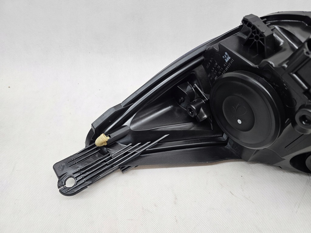 фото №11, Ford focus mk iii 3 lift лампа przódprawa обычная с led drl f1eb-13w029-ag