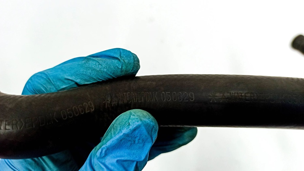 фото №7, Toyota prius xw20 2005 провода радиатор wody