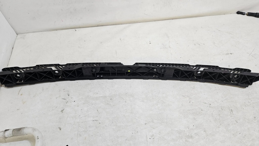 фото №6, Направляющая кронштейн бампера заднего задняя средний vw tiguan allspace 5nn807863