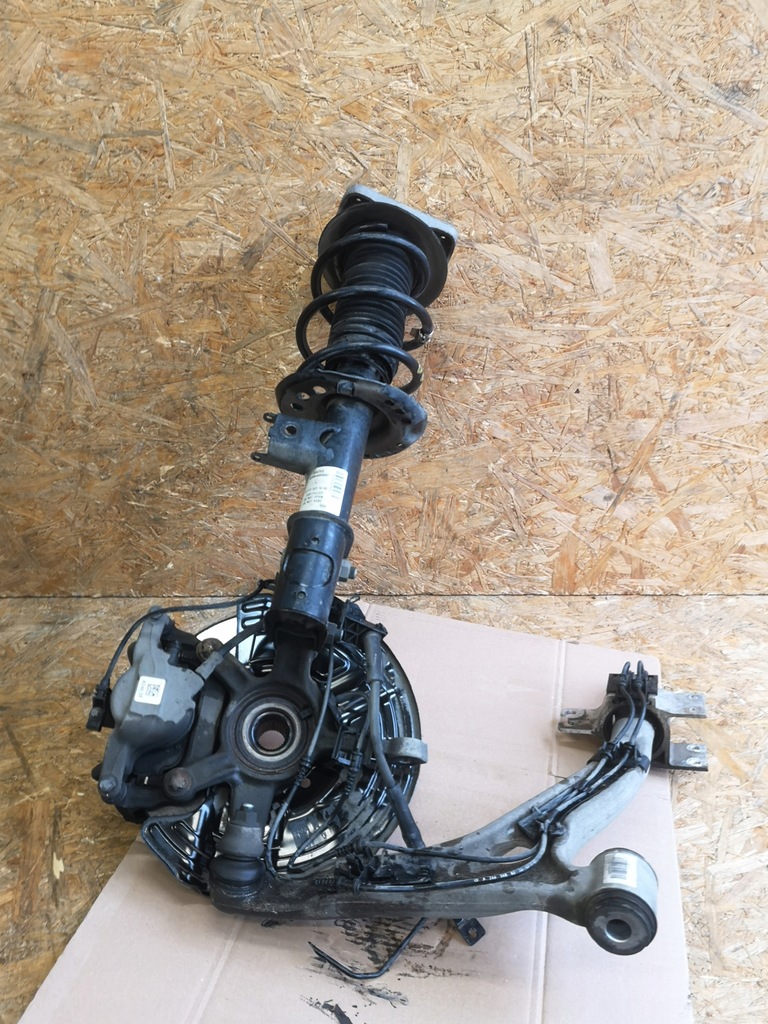 фото №9, Mercedes cla w117 амортизационная стойка поворотный кулак правый перед рычаг