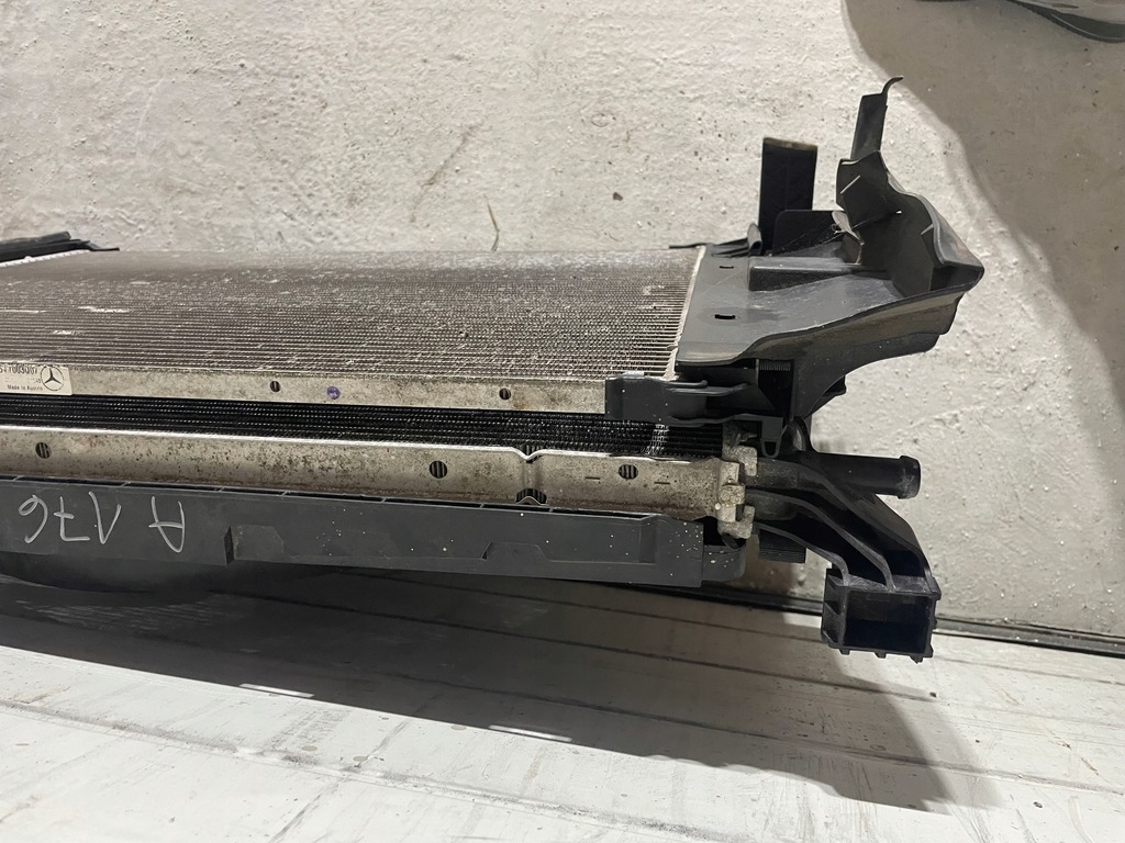 фото №8, Mercedes w176 w 176 1.6 cgi бензин комплект радиатор радиатор