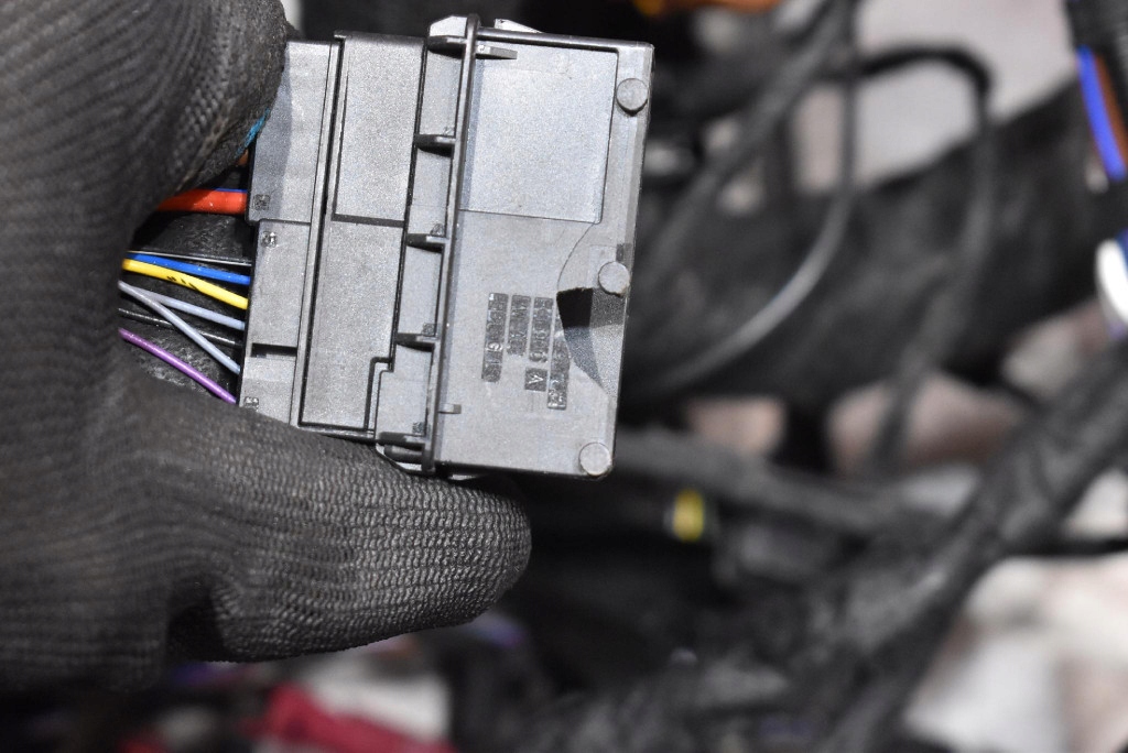 фото №12, Жгут электропроводка электрическая салона audi e-tron 55 18-21