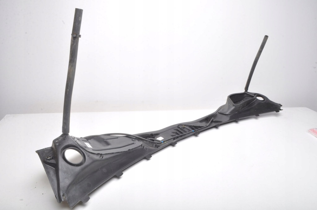 Aston martin db11 накладка жабо жабо hy53-02298-ab hy53-219000-ad Киев