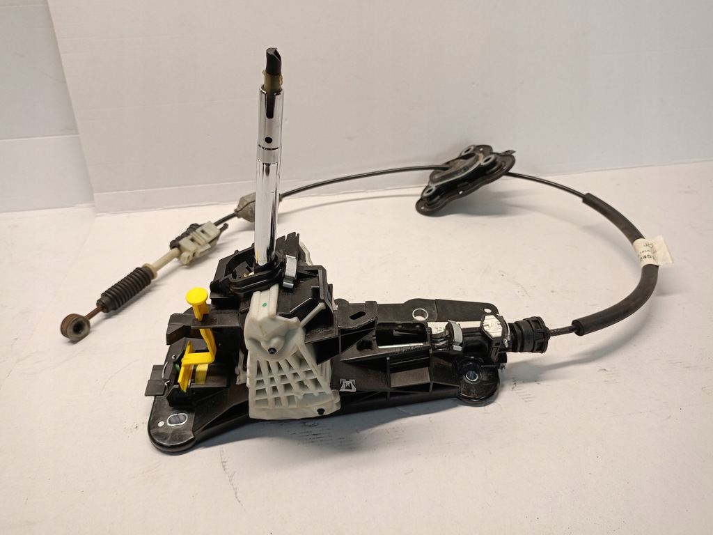 фото №7, Домкрат рычаг переключения передач 341046596r renault zoe