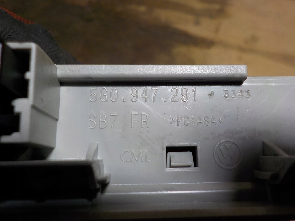 фото №4, Vw golf vii лампа кабіни стельовий