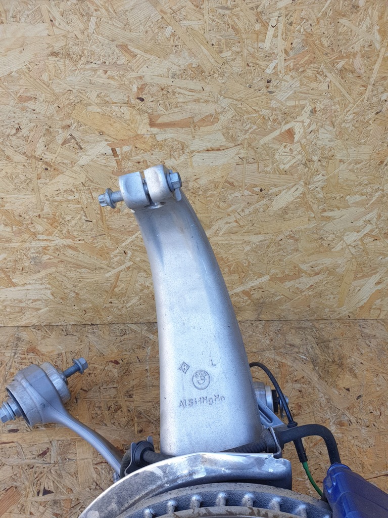 фото №5, Bmw ix i20 поворотний кулак лівий перед важелі 6890573 6885625 25r nówka