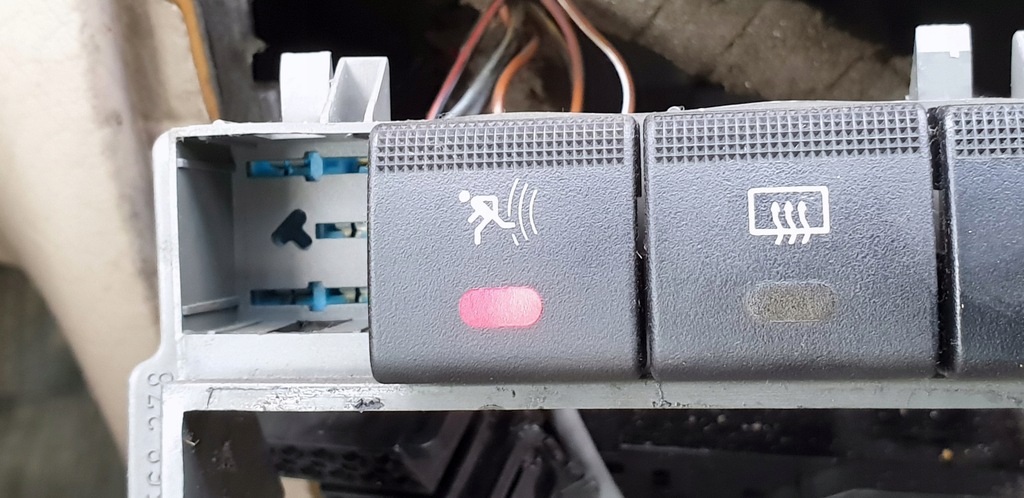 фото №11, Opel vectra b кнопка вимикач сигналізація alarm