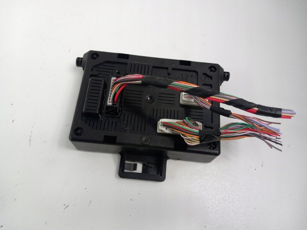 Купить Renault modus 1 модуль bcm 8200497363