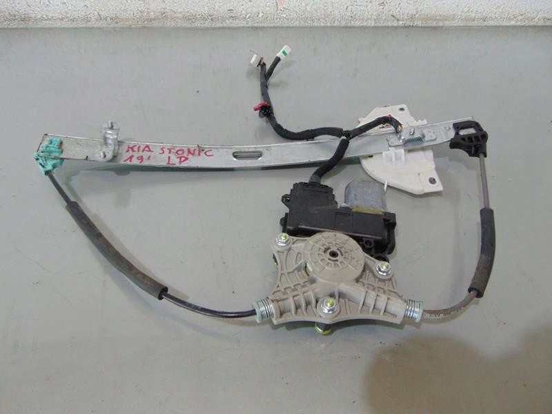 фото №1, Механизм подъемник стекло левый перед kia stonic