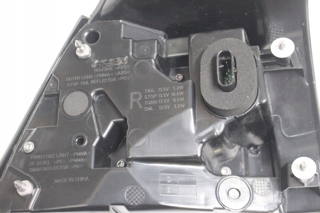 Фара задний задняя правый  w крыло tesla 3 y 2020- led светодиодная новая Недорого