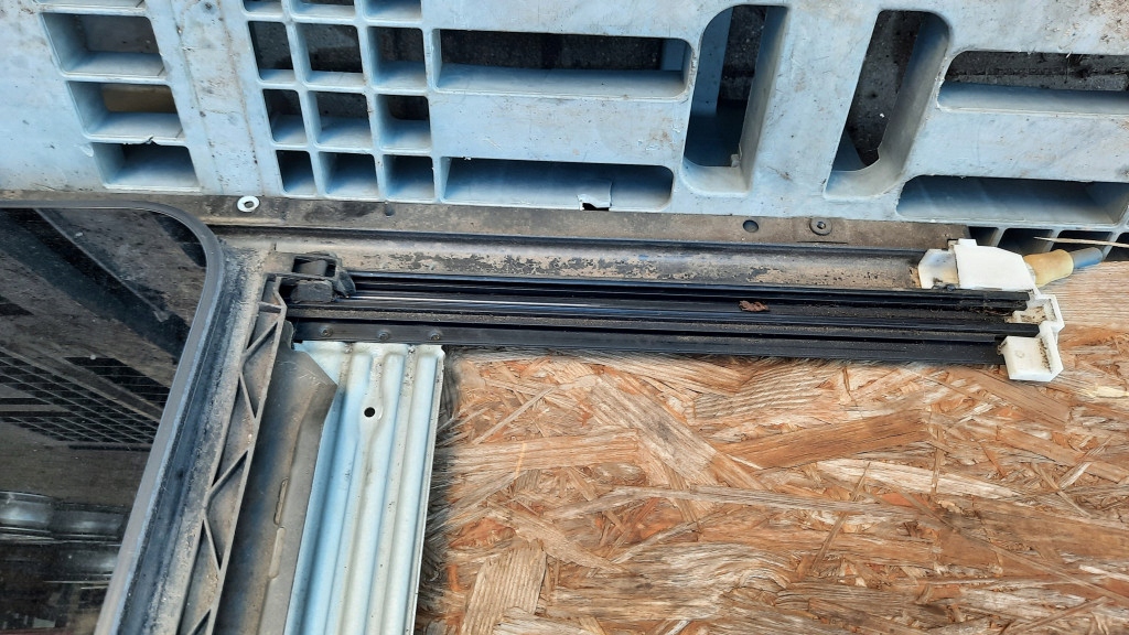 фото №6, Люк моторчик seat ibiza 3 iii 03r