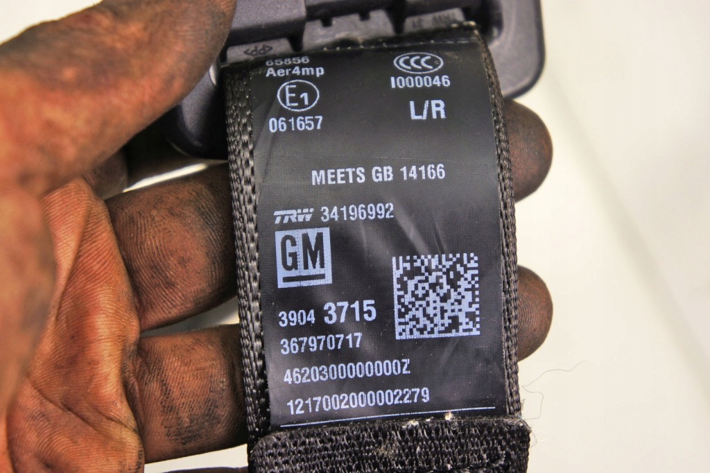 Lp047 opel astra k ^ ремень правый задний  34196992 Недорого