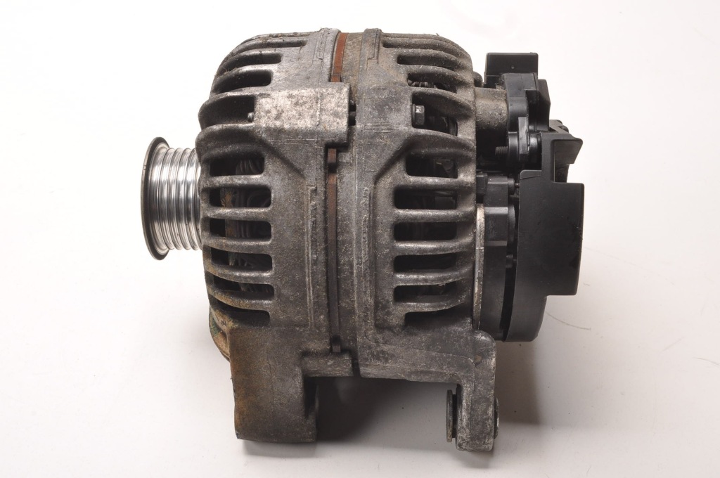 Opel vectra c zafira генератор 2.0 2.2 dti 13108596 в Україні