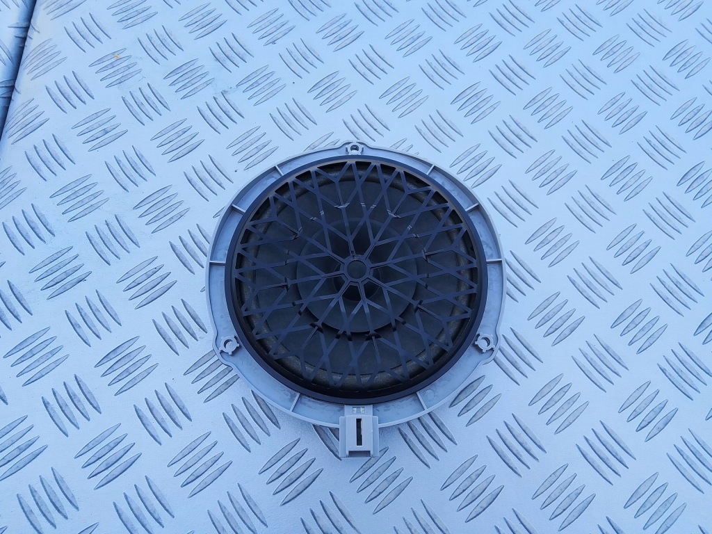 фото №1, Peugeot 208 3d i 1.2vti 2013 динамик дверь 9665231980