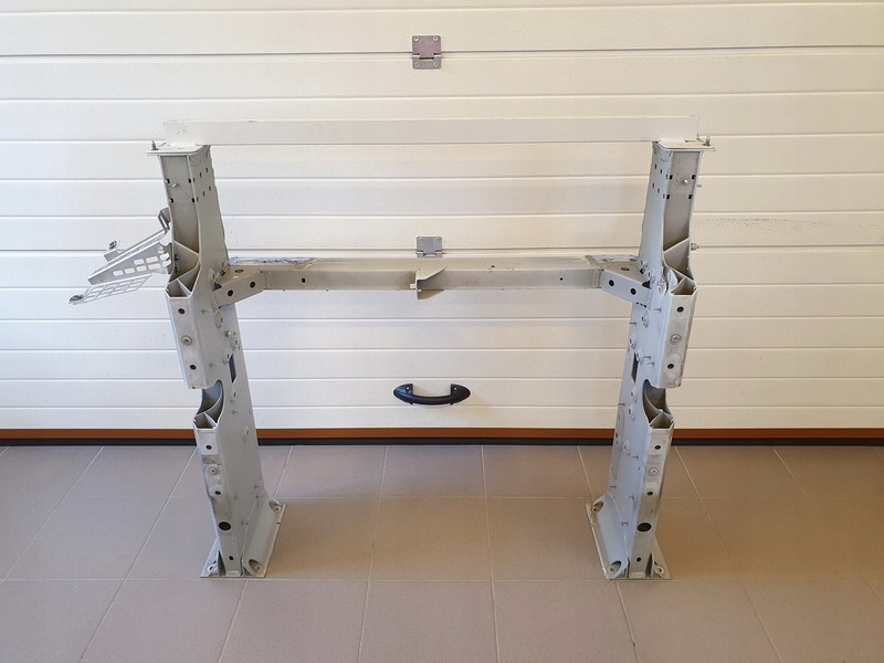 фото №1, Renault alpine подрамник подрамник балка оригинал