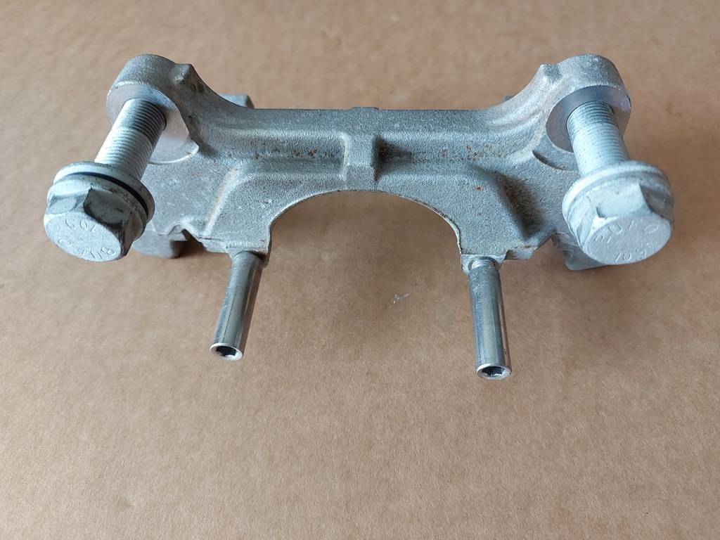 фото №1, Audi a5 скоба перед pod гальмівні диски 314mm 2015r