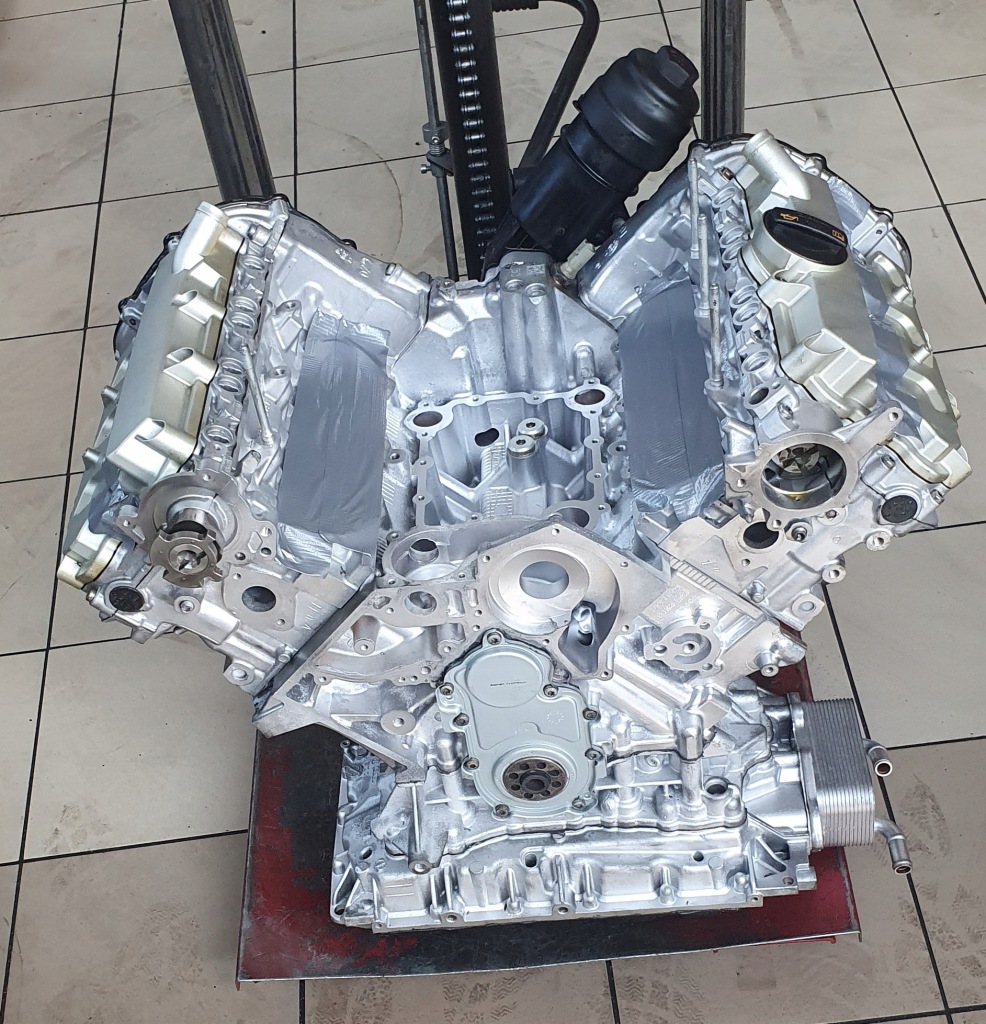 Купити Двигун audi a4 a5 q5 3.2 fsi cal a b