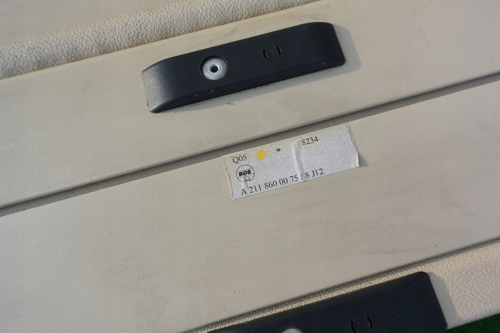 фото №10, Шторка багажника бежева w211 mercedes-benz kombi