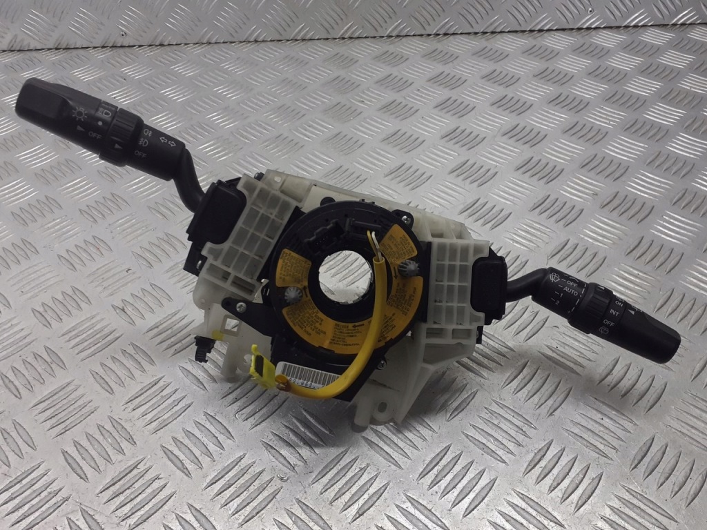 фото №1, Подрулевой переключатель света mazda 5 2.0 cd 17e419