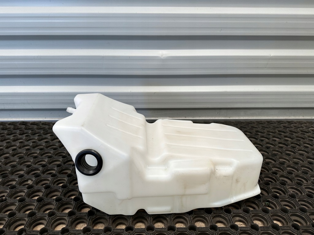 фото №1, Mercedes atego бак омывателя a9738690420