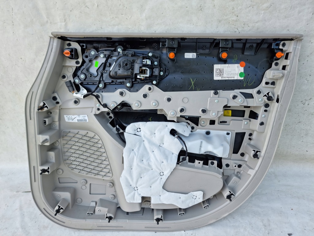 фото №9, Chrysler pacifica hybrid обшивка дверь левый 17r