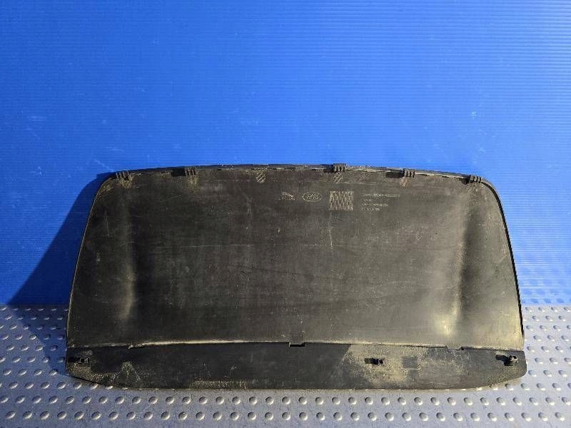 фото №6, Land rover range rover velar j8a2--19k809-aa заглушка фаркоп бампера заднего