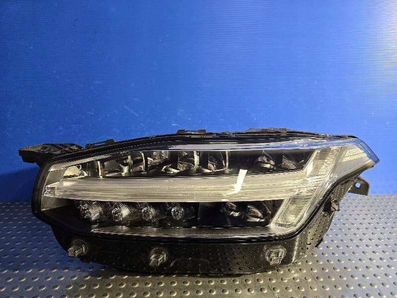 Купить Volvo xc90 2 рестайлинг  19- full led 32404715 фара передняя перед левая