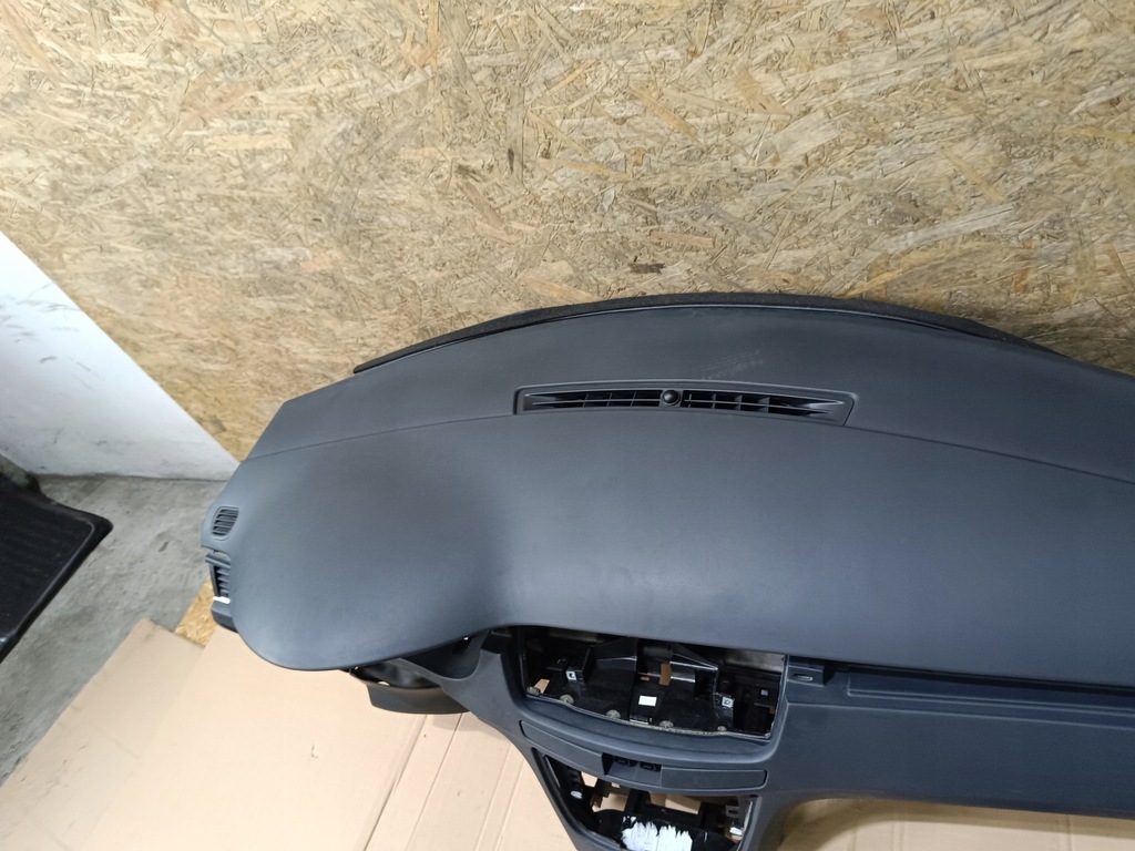 фото №8, Консоль приборная панель подушка безопасности ремни peugeot 508