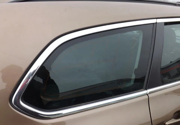 фото №1, Opel astra j kombi скло кузовна права ліва