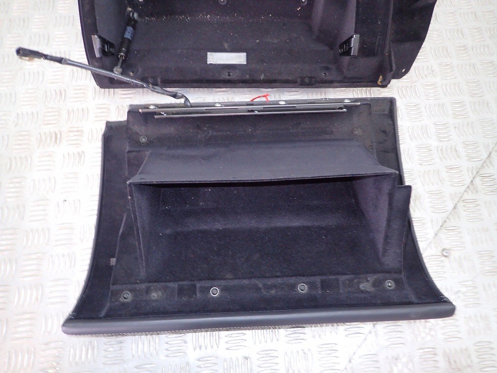 фото №4, Ferrari 612 f137 бардачок консолі пасажира панелі