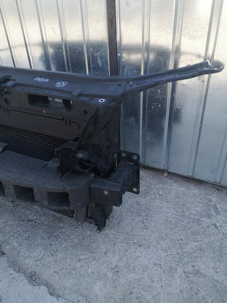 Ремень передний балка охладитель skoda fabia ii рестайлинг  benz в Украине