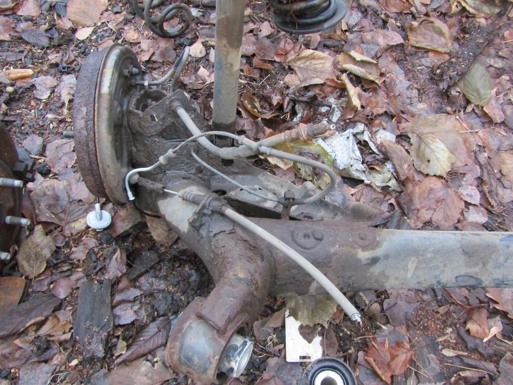 фото №6, Подвеска задняя подрамник подрамник комплект 1.5d mazda 2 dj