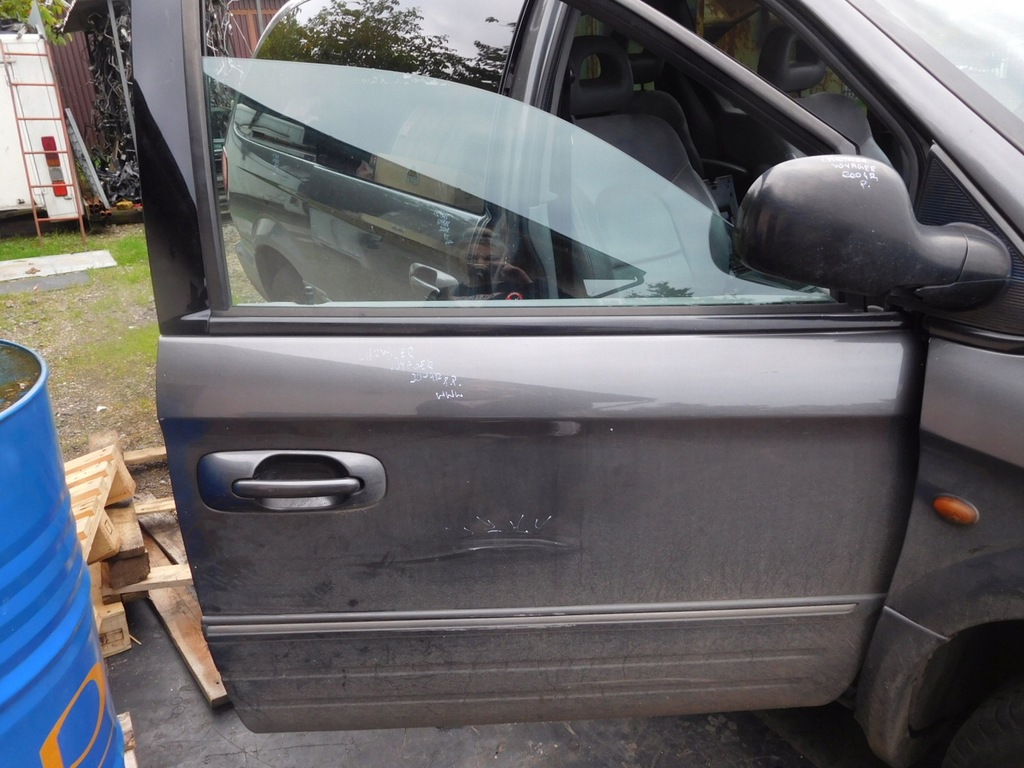 фото №1, Двері праве перед chrysler voyager iv 04 fl eu