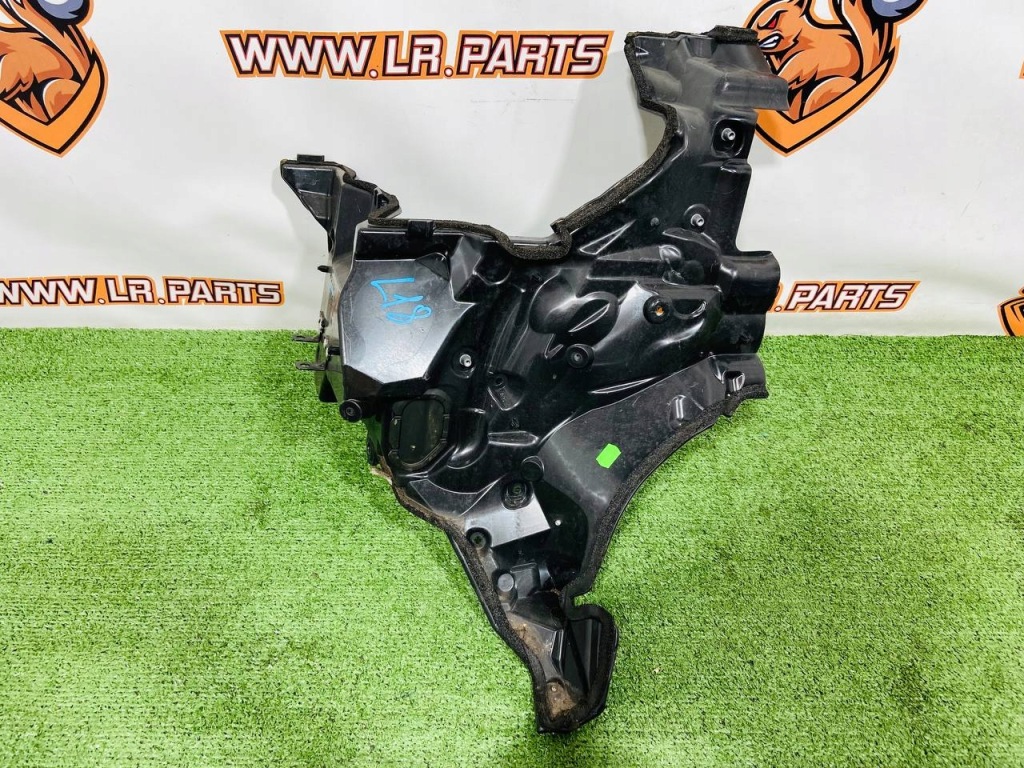 Купить Изолятор отсек двигателя левый range rover l460 m8e2-015a55-bf