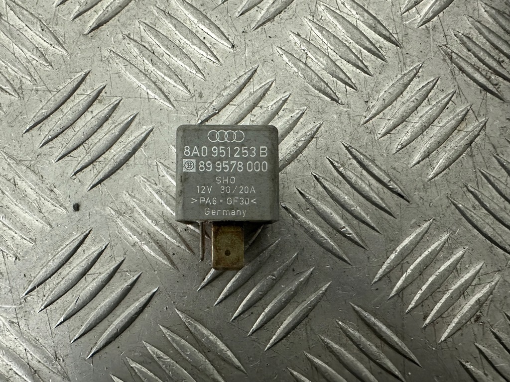 фото №1, Audi реле 208 8a0951253b
