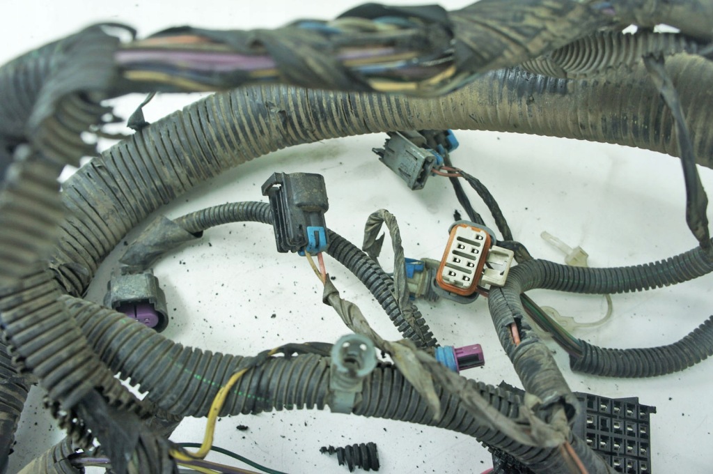 Jt445 cadillac escalade iii 6.2i жгут двигателя в Украине