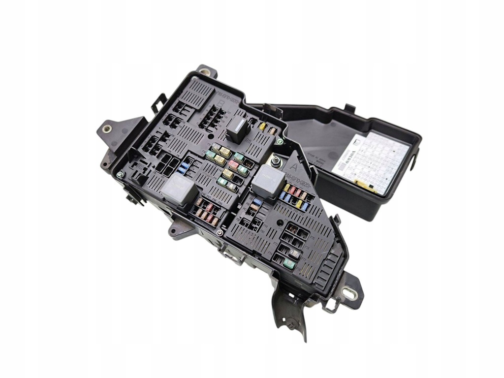 фото №7, Volvo xc90 2016 рамка / модуль запобіжників