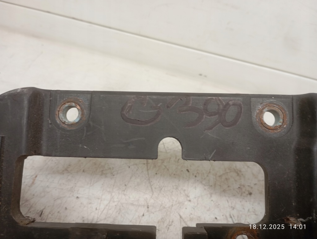 Решітка радіатора решітка радіатора alfa romeo 156 1997-2002 156017393 оригінал Доставка