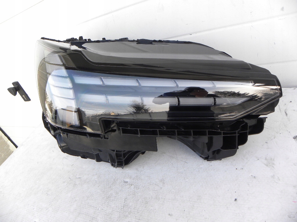 Купити Volvo ex90 full-led фара передня права сторін 2025 roka