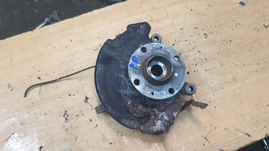 фото №1, Suzuki splash 1.2 поворотный кулак правый перед