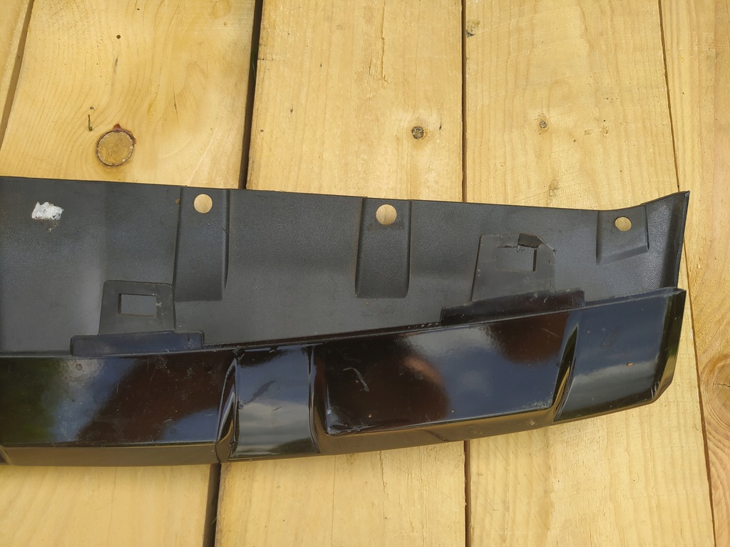 фото №12, Спойлер молдинг накладка бампера задняя - maserati levante